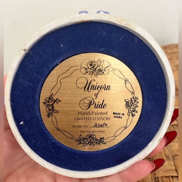 Vintage Franklin Mint "Unicorn of Pride" by Steve Read - Picture 3 of 3